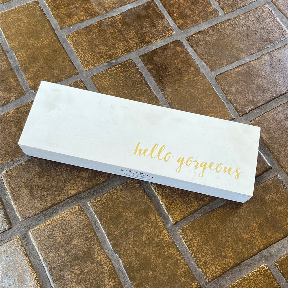 Mercantile Design Hello Gorgeous White & Gold Farmhouse Makeup Brush Holder - Picture 2 of 16